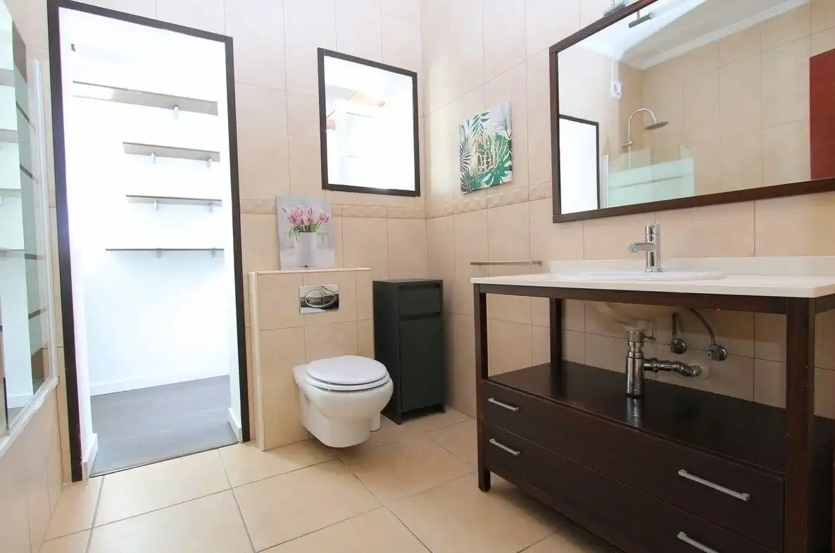 Baño de Casa o chalet en venta en Dénia con Aire acondicionado, Calefacción y Jardín privado