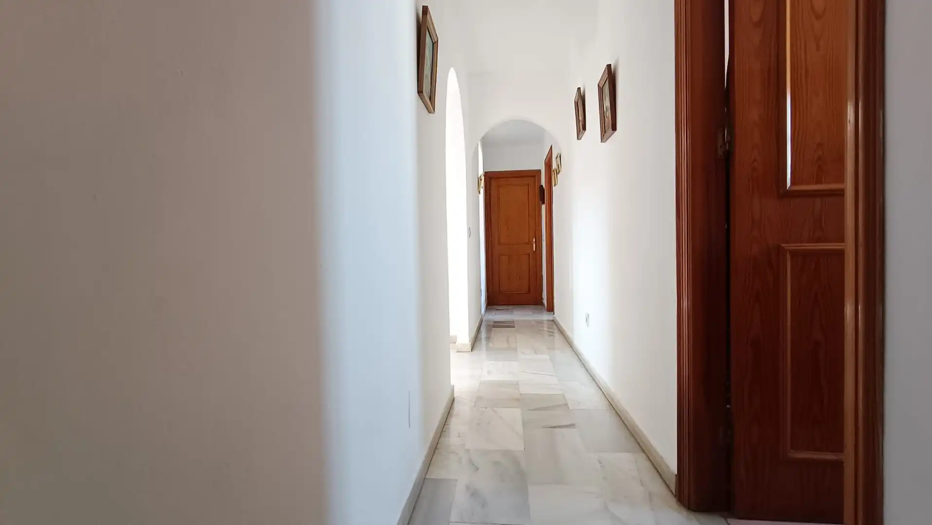 Maison mitoyenne avec terrasse à vendre à Estepona Pueblo, imagen 13