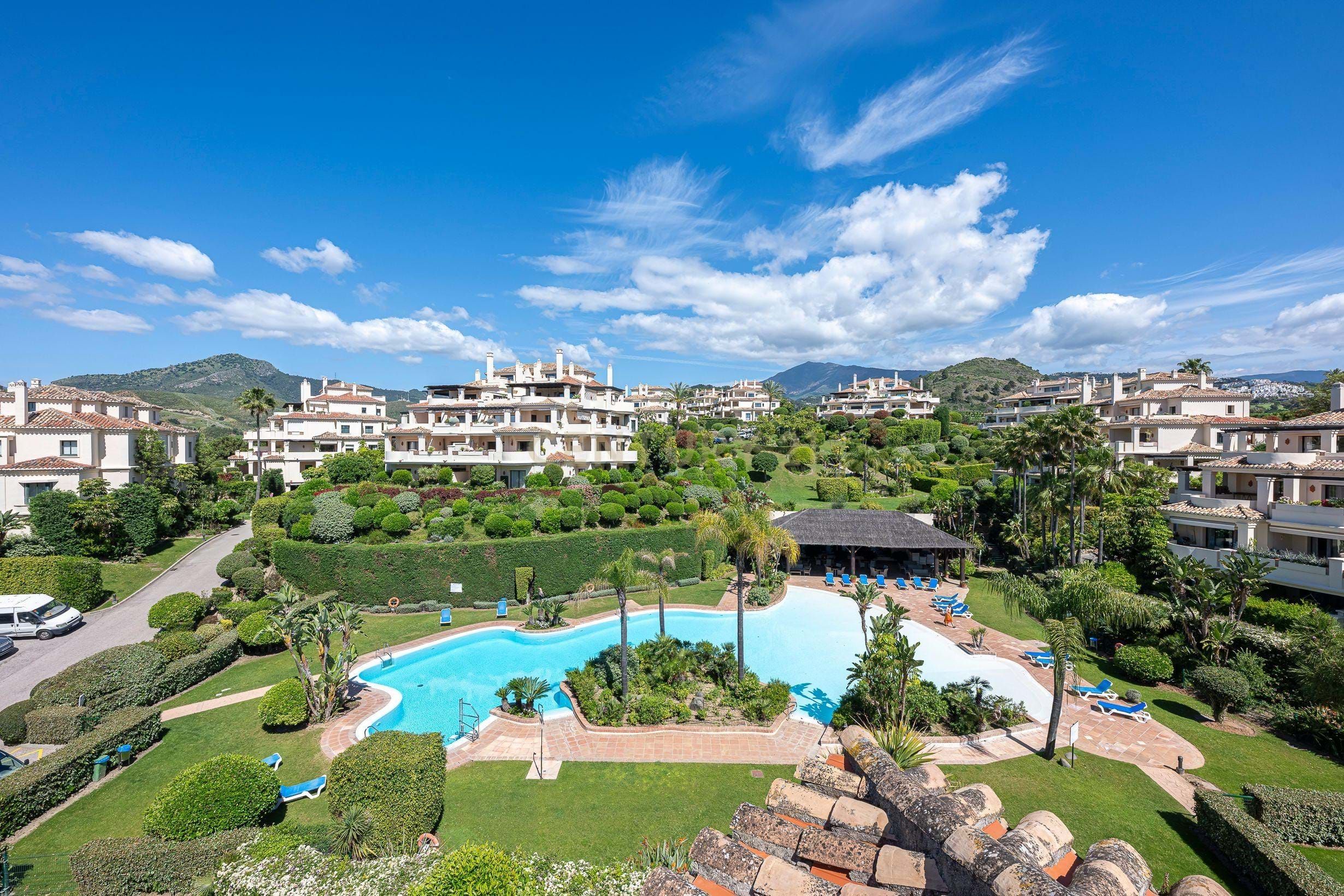 Jardí de Pis en venda en Benahavís amb Aire condicionat i Piscina