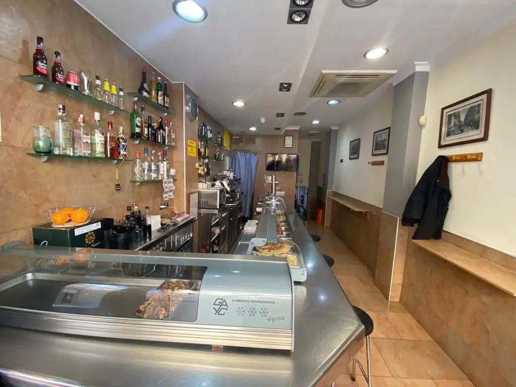 Local en venta en Alcoy / Alcoi con Aire acondicionado y Amueblado