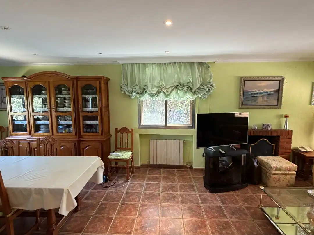 Sala d'estar de Casa o xalet en venda en Uceda amb Aire condicionat, Calefacció i Jardí privat
