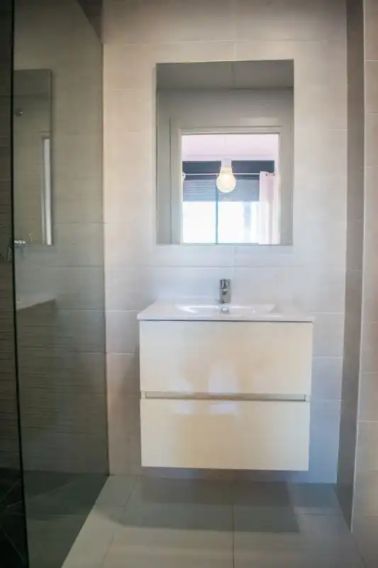 Bany de Apartament en venda en Calpe / Calp amb Terrassa, Moblat i Piscina comunitària
