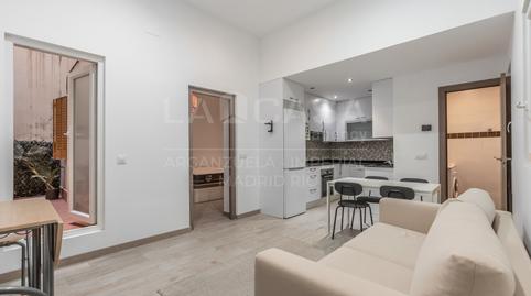 Foto 4 de Piso en venta en Fuente del Berro, Madrid