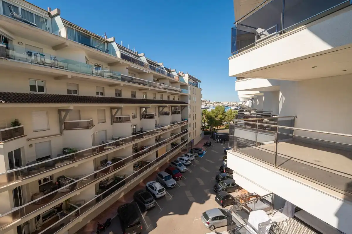Terrassa de Pis de lloguer en Marina Botafoc - Platja de Talamanca