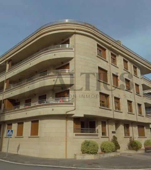 Photo 2 of Garage for sale in Lg Fonte de Ons, Noalla, Sanxenxo