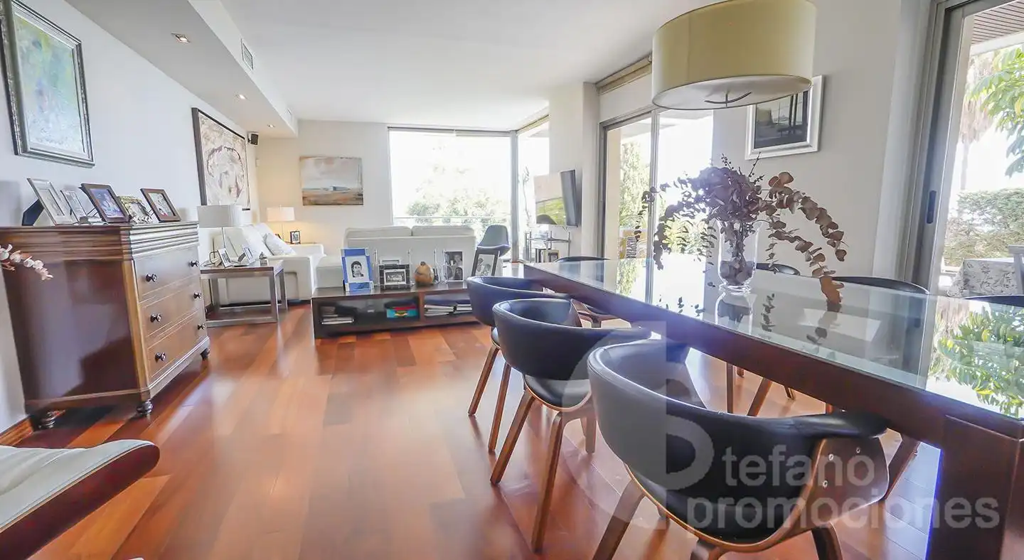 Sala de estar de Casa o chalet en venta en Málaga con Aire acondicionado, Calefacción y Jardín privado