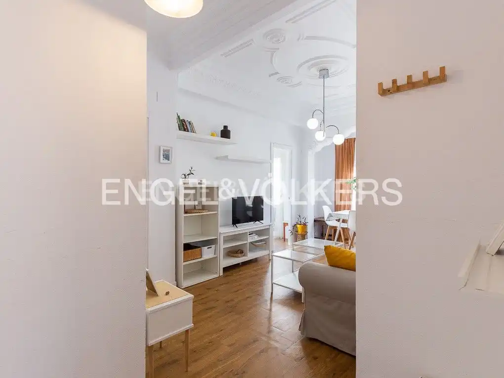 Sala d'estar de Apartament de lloguer en Valencia amb Aire condicionat, Calefacció i Moblat