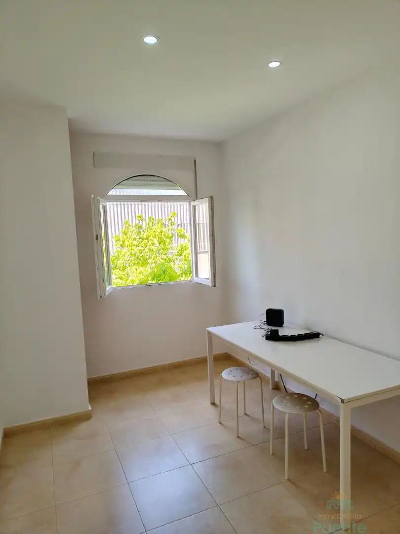 Habitación de Piso en venta en Totana con Aire acondicionado, Trastero y Amueblado