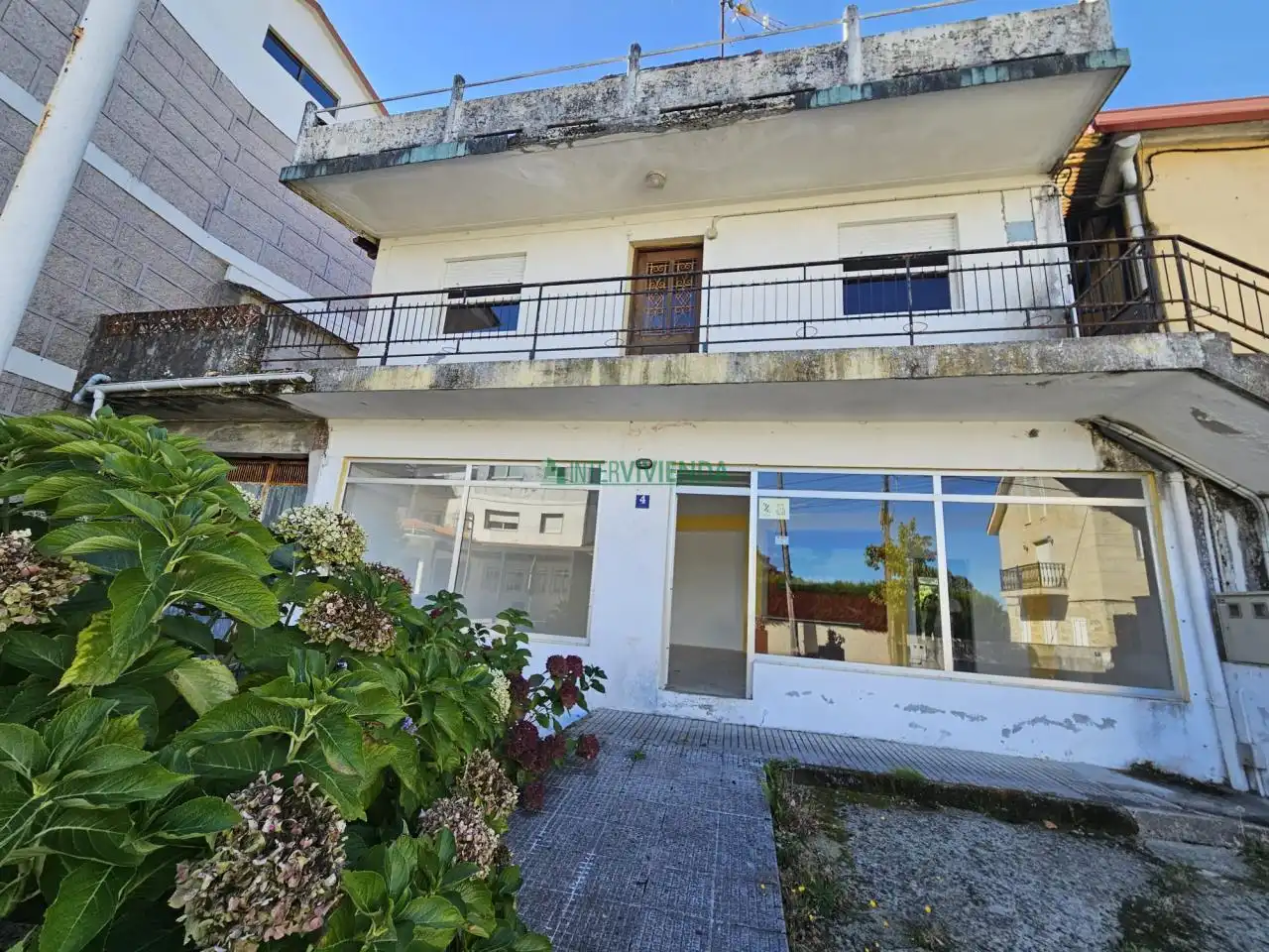 Casa amb terrassa en venda a Covelo