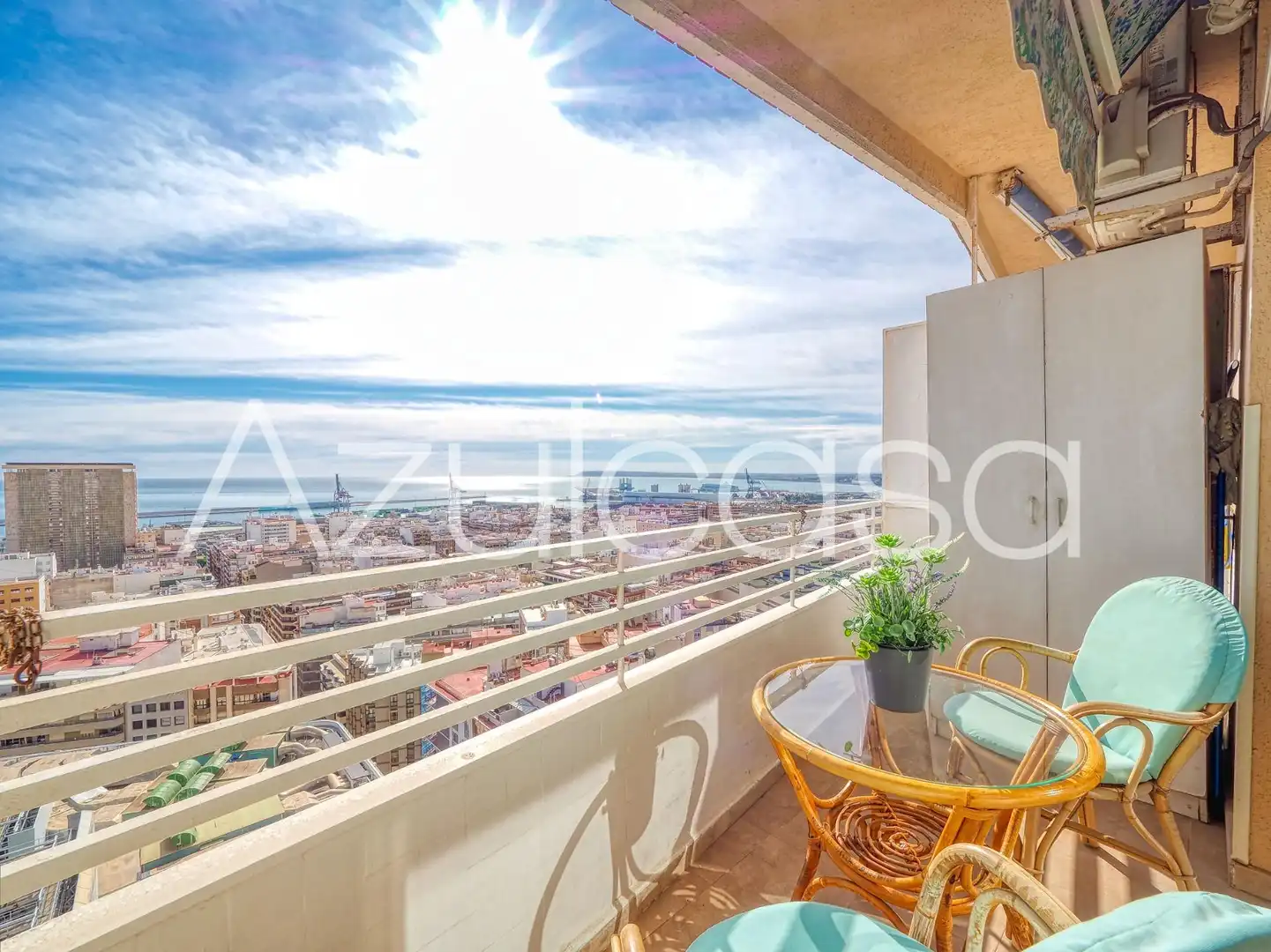 Terraza de Estudio en venta en Alicante / Alacant con Aire acondicionado, Parquet y Terraza