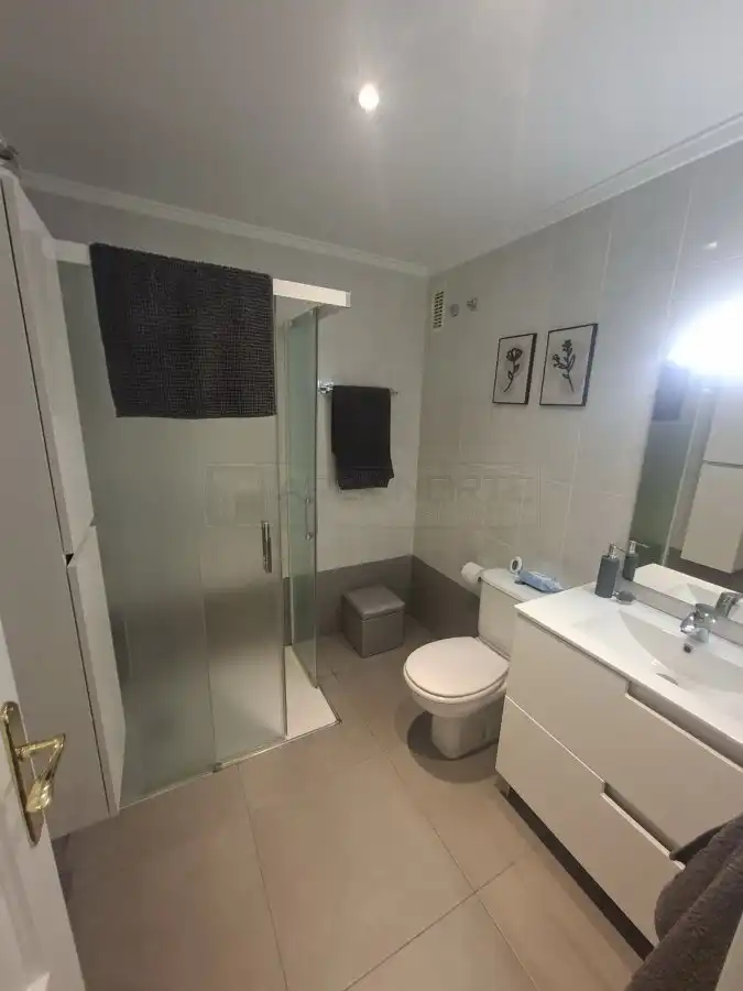 Baño de Piso en venta en Vitoria - Gasteiz con Calefacción, Parquet y Terraza