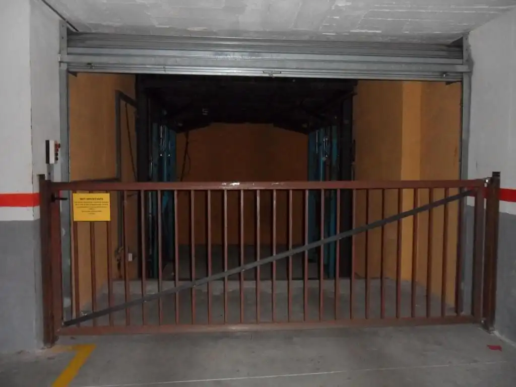 Parkplatz mit Aufzug zum Verkauf in INFLUENCIA RIERA