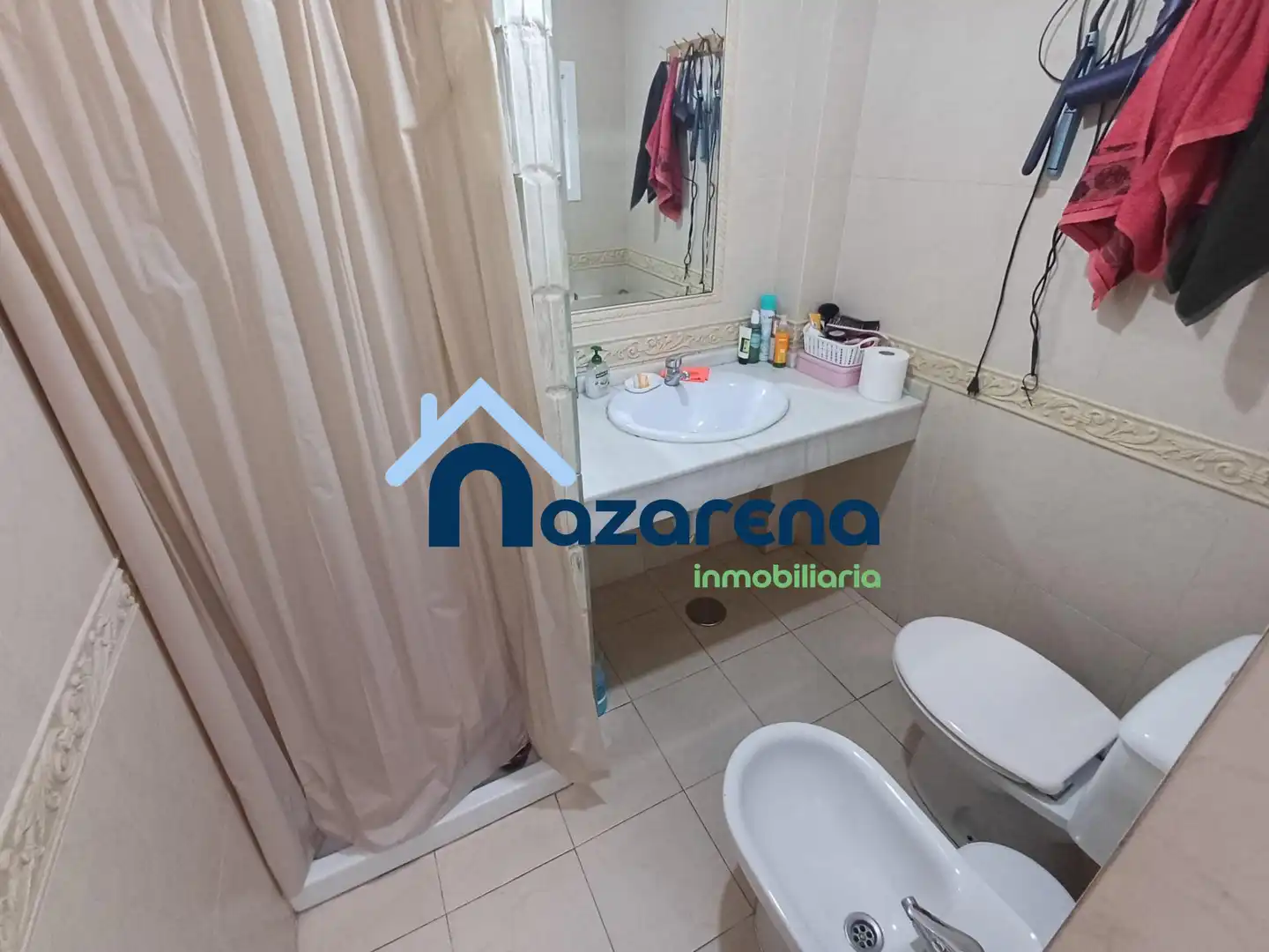 Bathroom of Houses for sale in Sevilla  with Storage room and Balcony