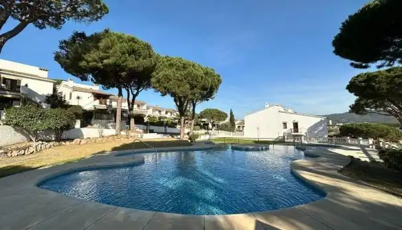 Reihenhaus mit Pool zum Verkauf in Torre Valentina - Mas Vilar de La Mutxada - Treumal, imagen 3