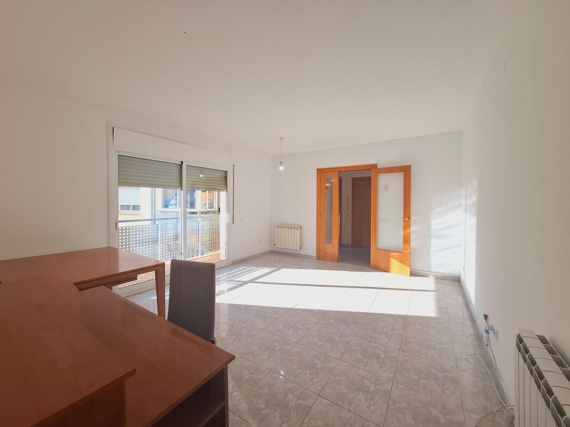 Sala d'estar de Pis en venda en El Vendrell amb Calefacció, Terrassa i Balcó