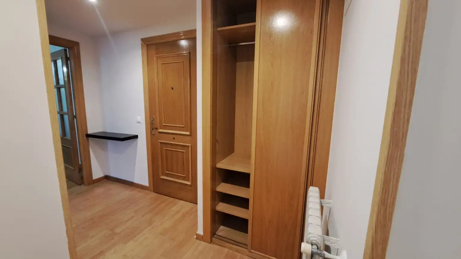 Habitación de Piso de alquiler en Gijón  con Calefacción, Terraza y Trastero
