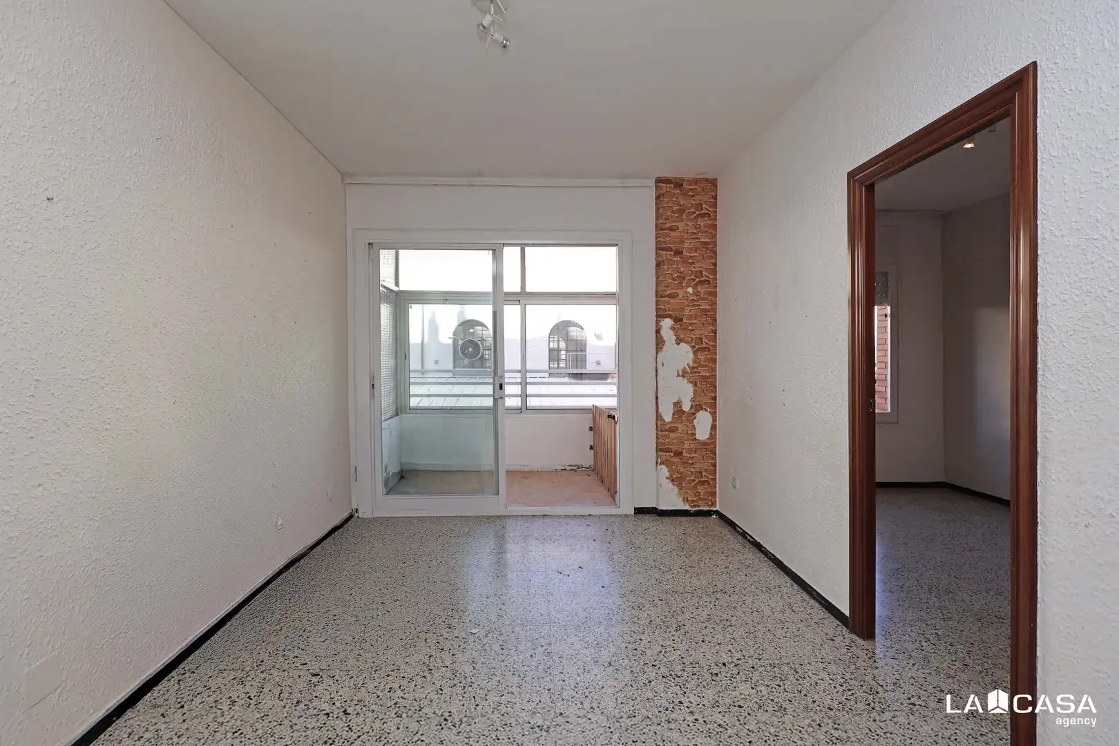 Appartamento con terrazza in vendita a Carrer de Santiago Ramon y Cajal