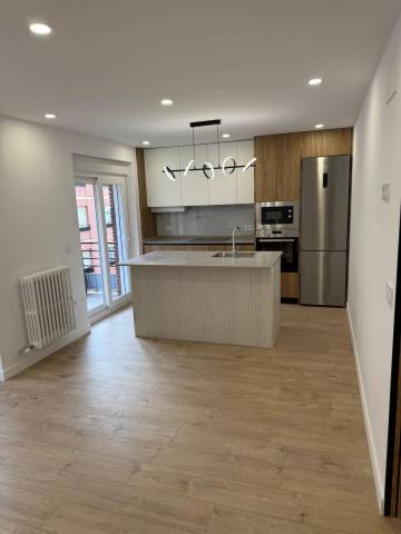 Piso en Venta en Calle MIGUEL ZAERA en El Ejido - Santa Ana