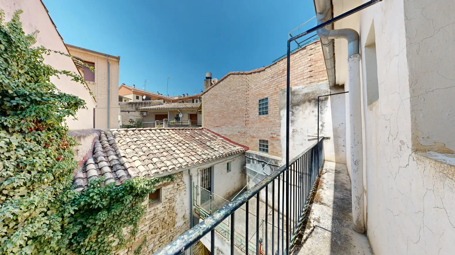 Exterior view of Houses for sale in Tafalla  with Heating, Parquet flooring and Terrace