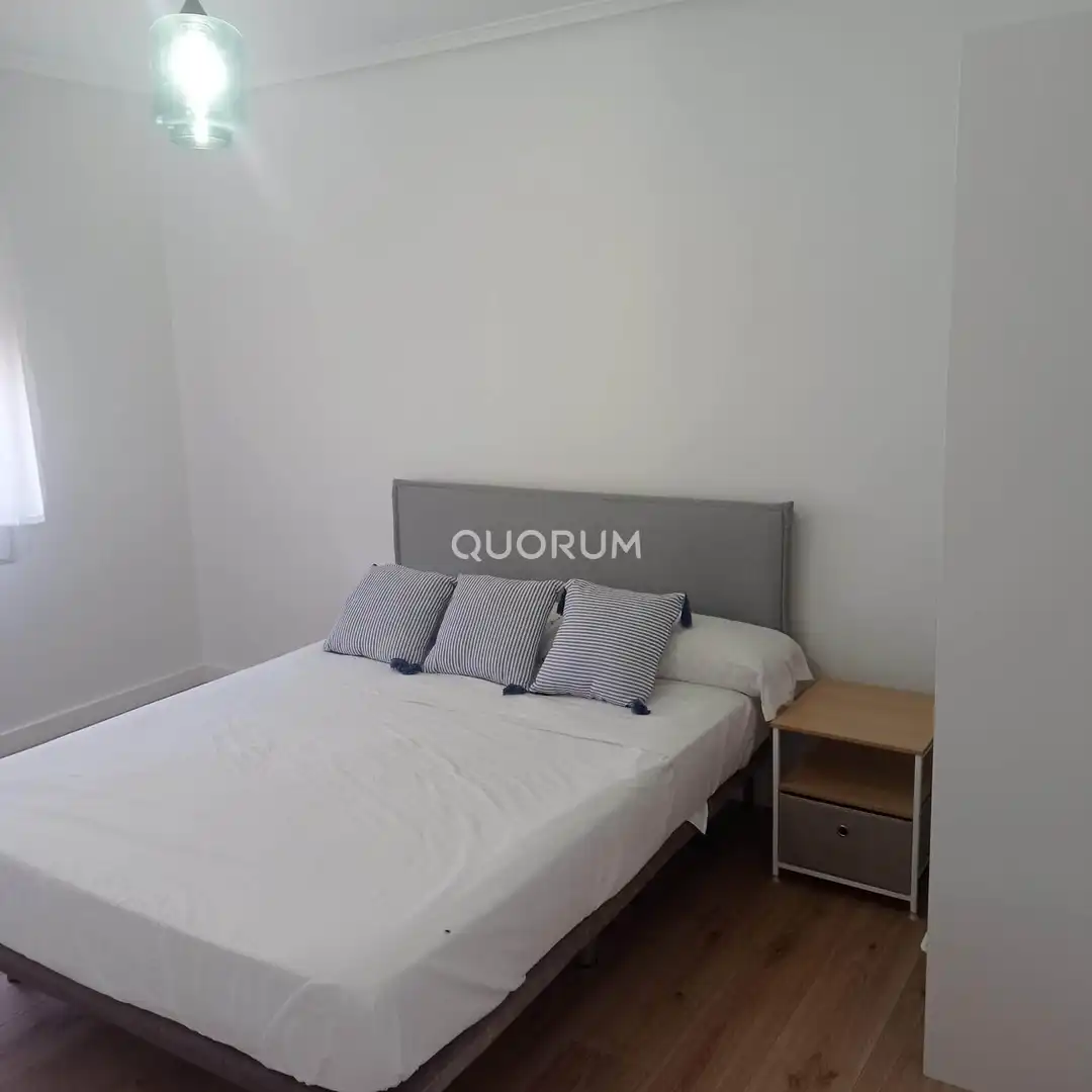 Bedroom of Flat for rent in Leioa  with Heating, Terrace and Furnished
