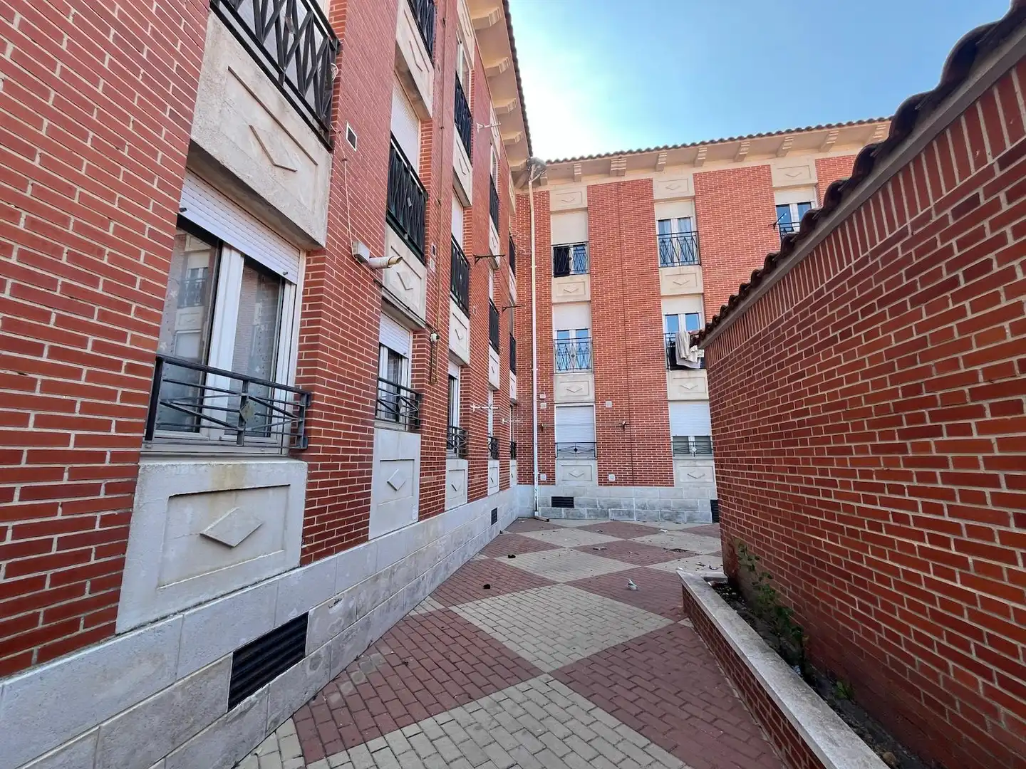 Vista exterior de Apartament en venda en Cigales amb Calefacció