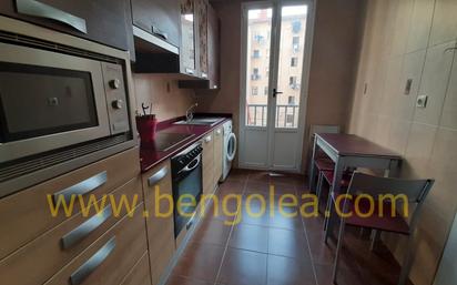 Cuina de Apartament en venda en Barakaldo  amb Balcó