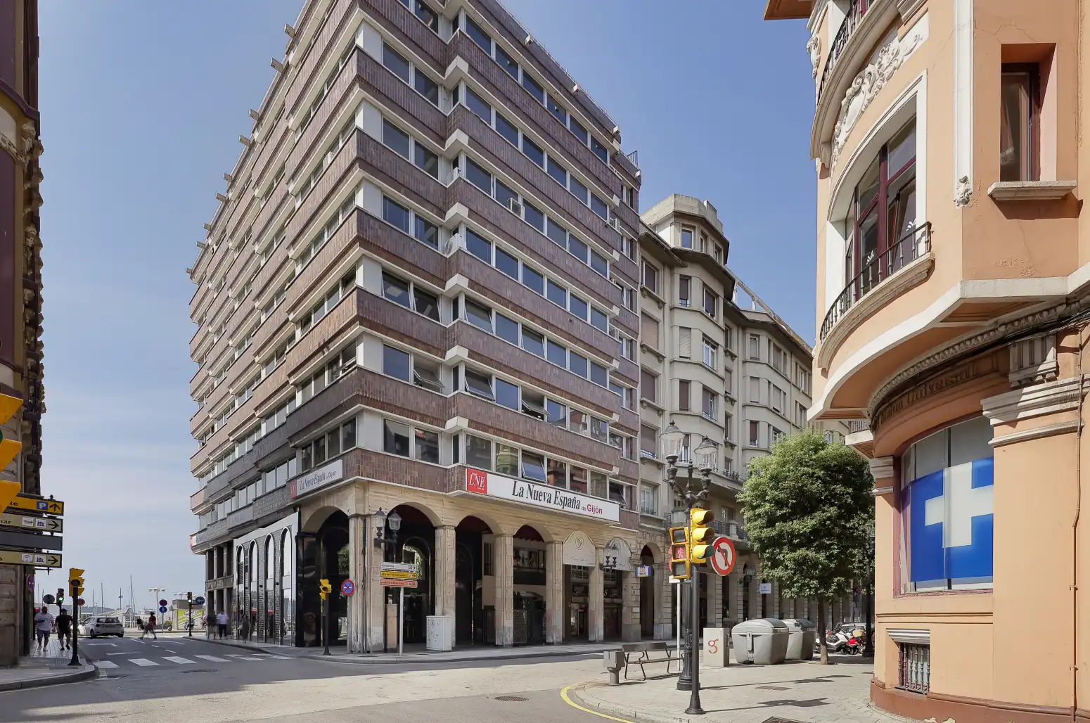 Vista exterior de Pis en venda en Gijón  amb Calefacció, Parquet i Terrassa