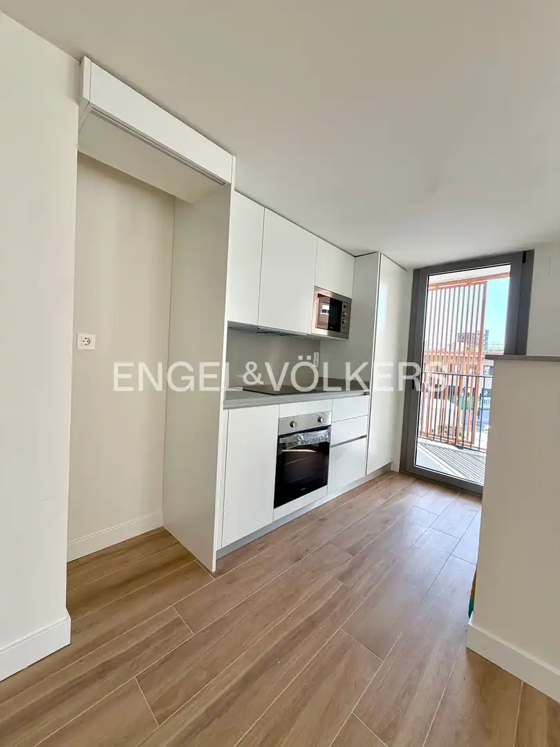 Kitchen of Flat for rent in Valencia  with Air Conditioner, Heating and Private garden