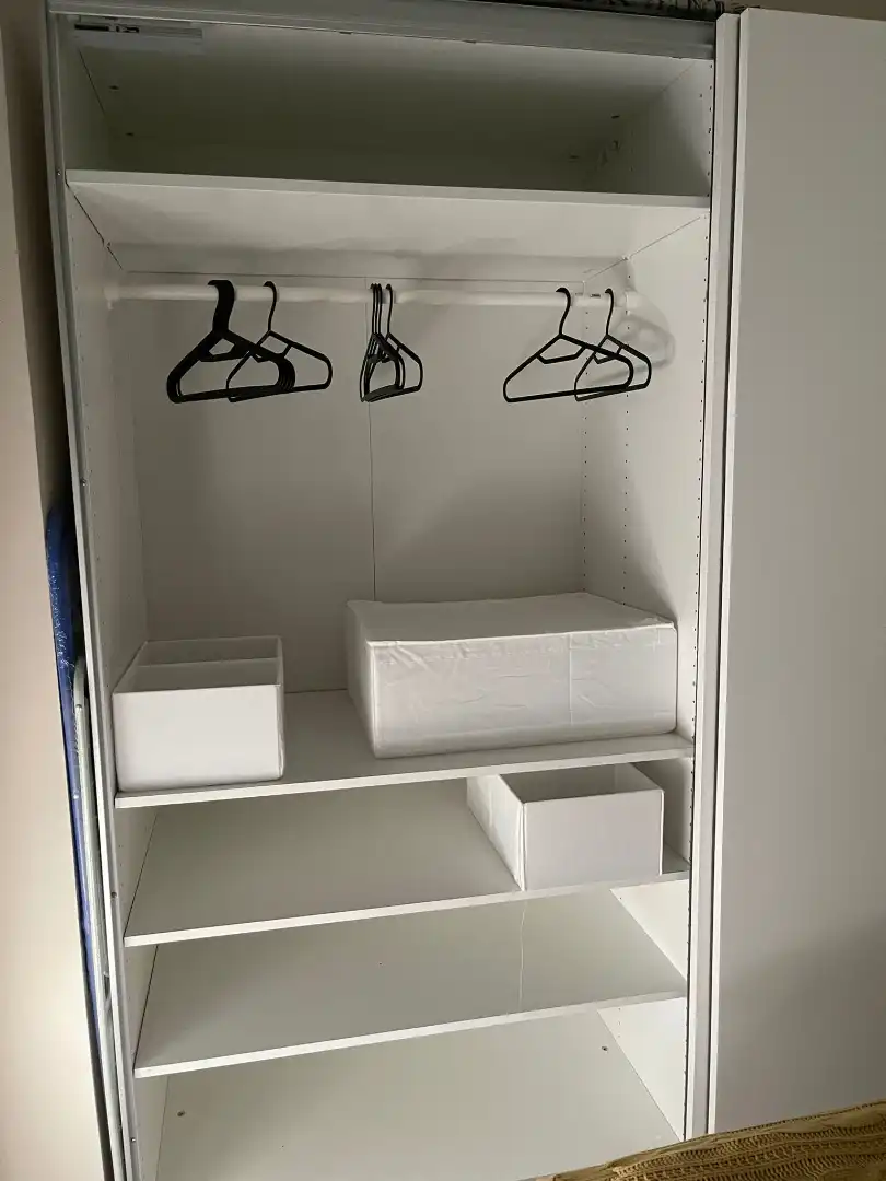 Habitación de Apartamento de alquiler en Linares con Aire acondicionado, Calefacción y Amueblado