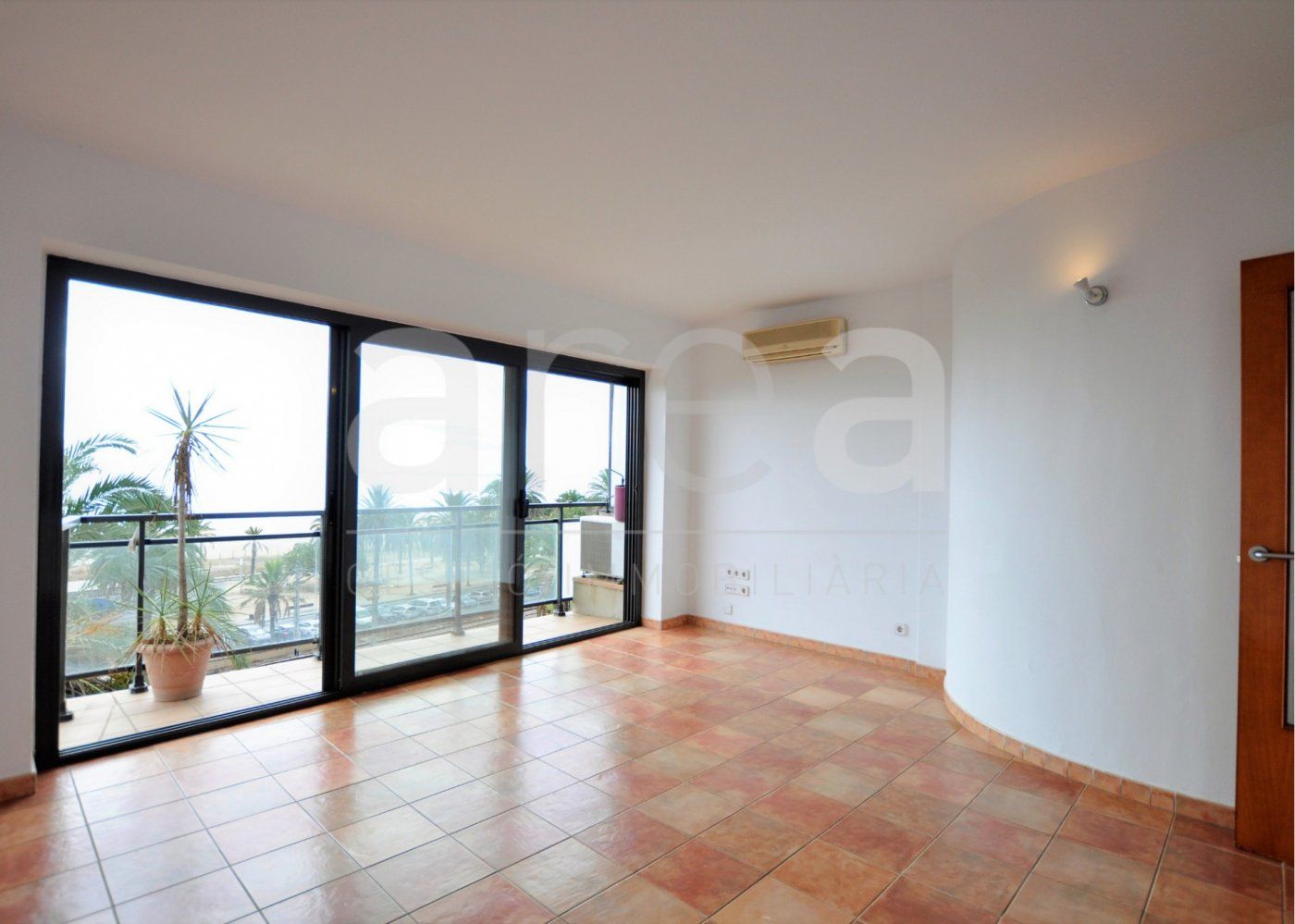 Living room of Flat to rent in Mataró  with Air Conditioner, Heating and Terrace