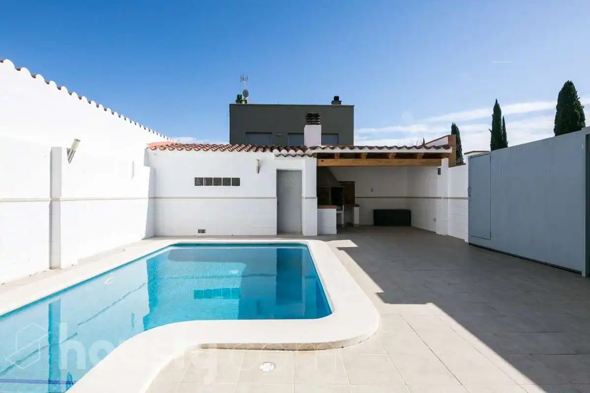 Piscina de Casa o xalet en venda en Olèrdola amb Terrassa, Traster i Piscina