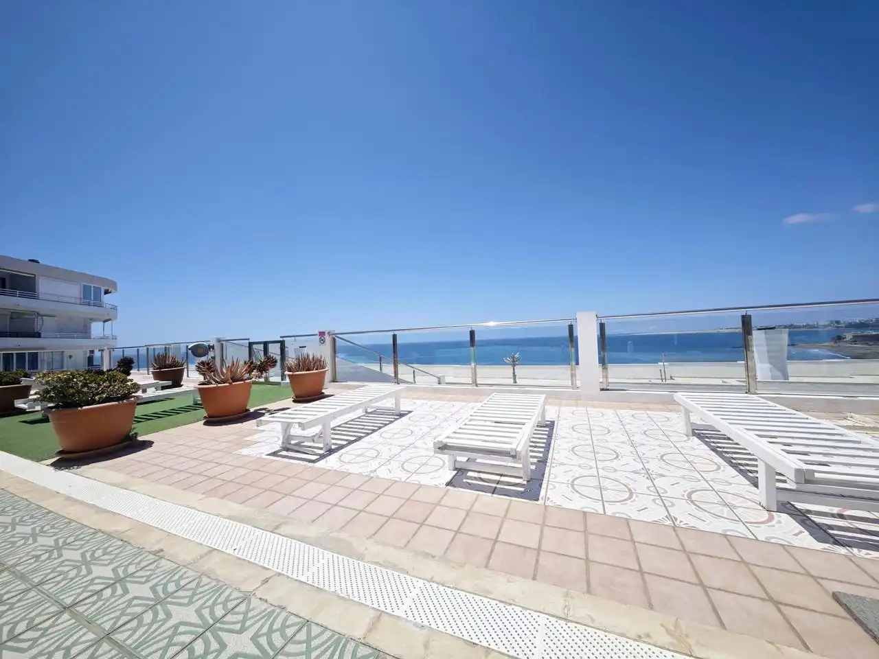 Terrace of Flat for rent in San Bartolomé de Tirajana  with Furnished, Internet and Community pool