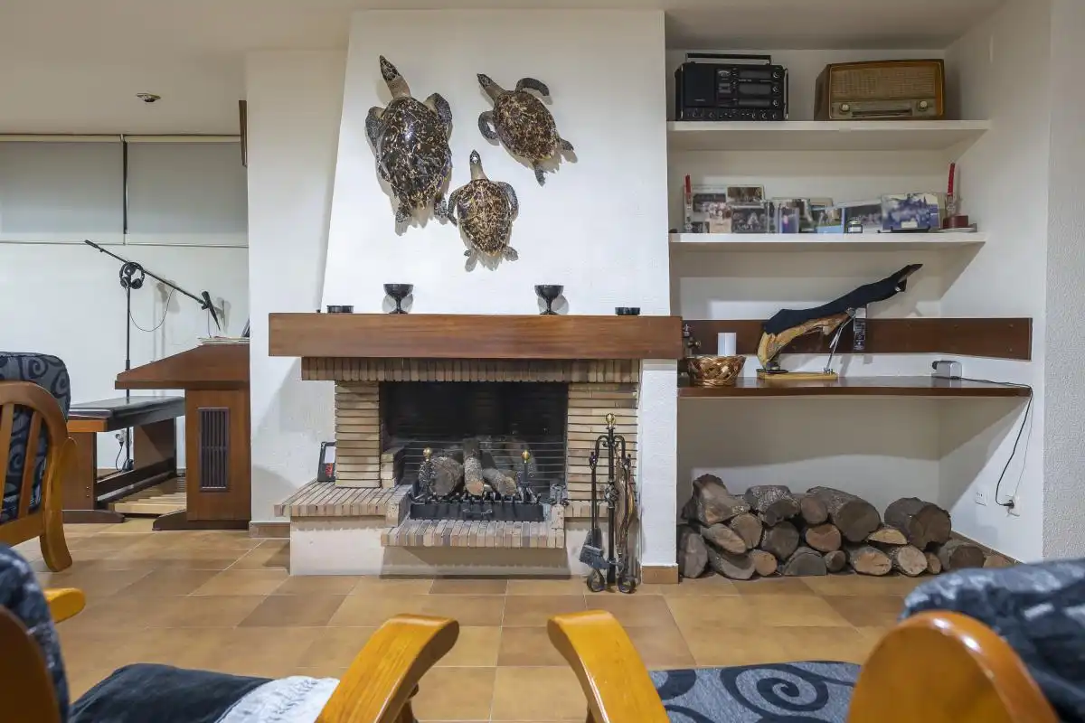 Sala de estar de Casa adosada en venta en Madrid con Aire acondicionado, Calefacción y Jardín privado