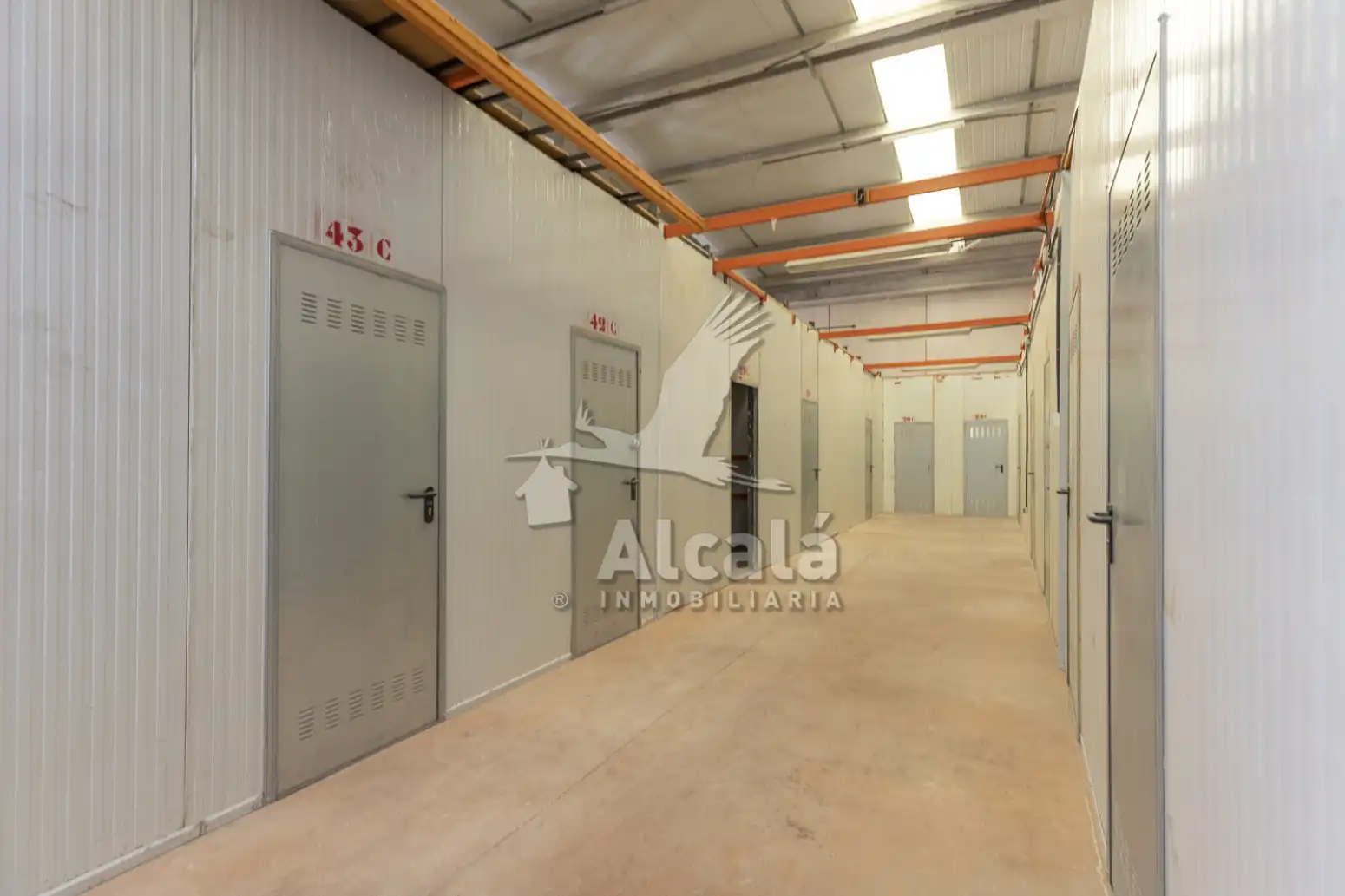 Nave industrial en venta en Alcalá de Henares