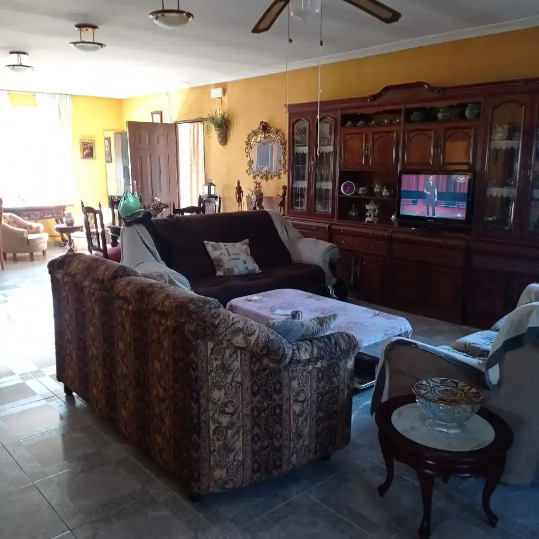 Sala de estar de Piso en venta en Escalona con Jardín privado y Trastero