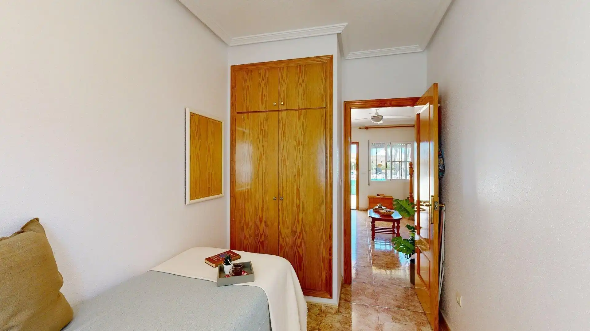 Habitación de Casa adosada en venta en Pilar de la Horadada con Jardín privado, Terraza y Balcón
