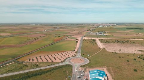 Foto 2 de Terreno industrial en venta en Calle Isaac Peral, Noblejas, Toledo