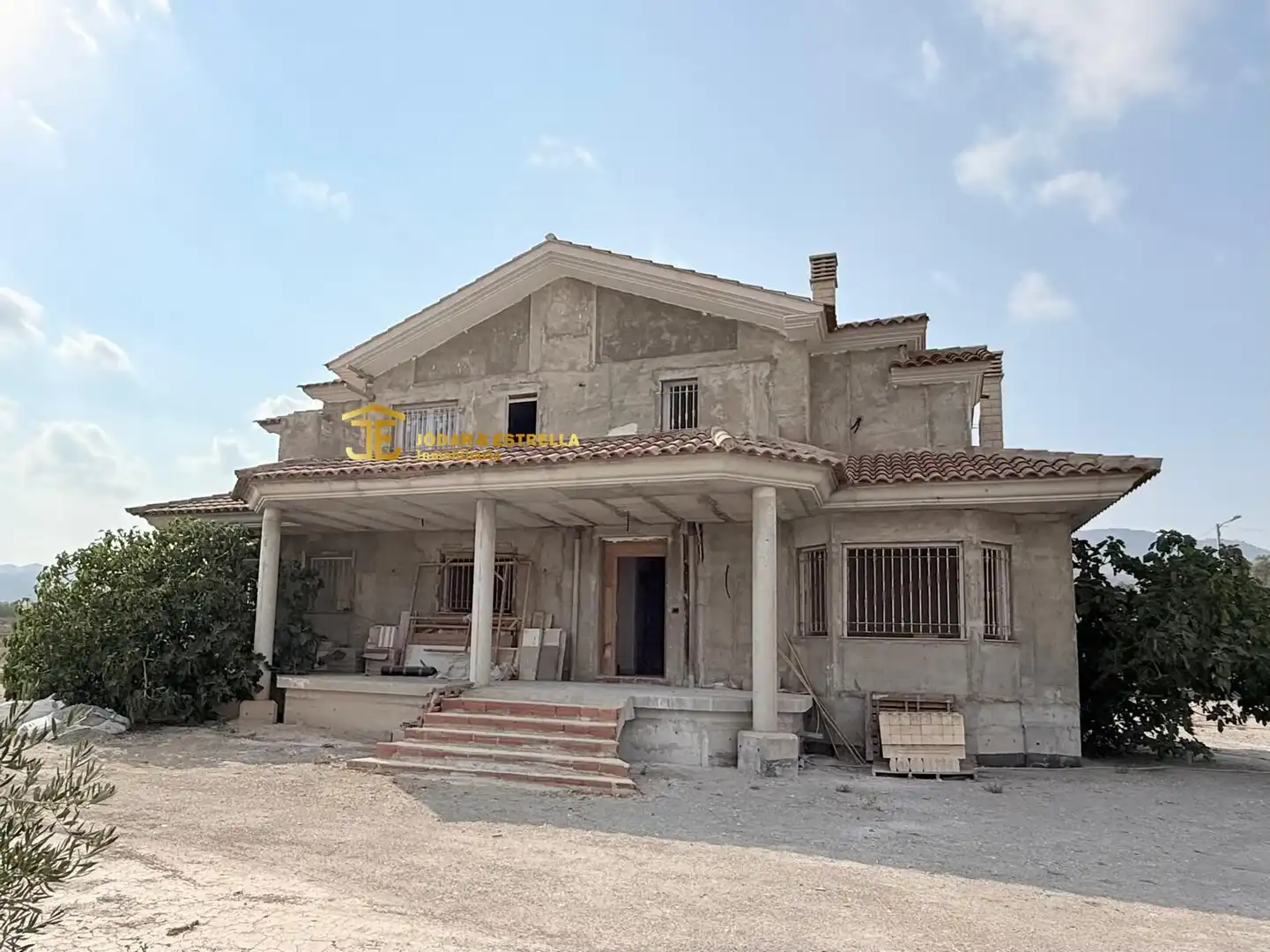 Vista exterior de Casa o xalet en venda en Lorca amb Jardí privat, Terrassa i Traster