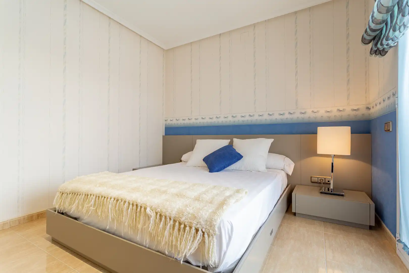 Habitación de Casa adosada en venta en Torredembarra con Aire acondicionado, Calefacción y Jardín privado