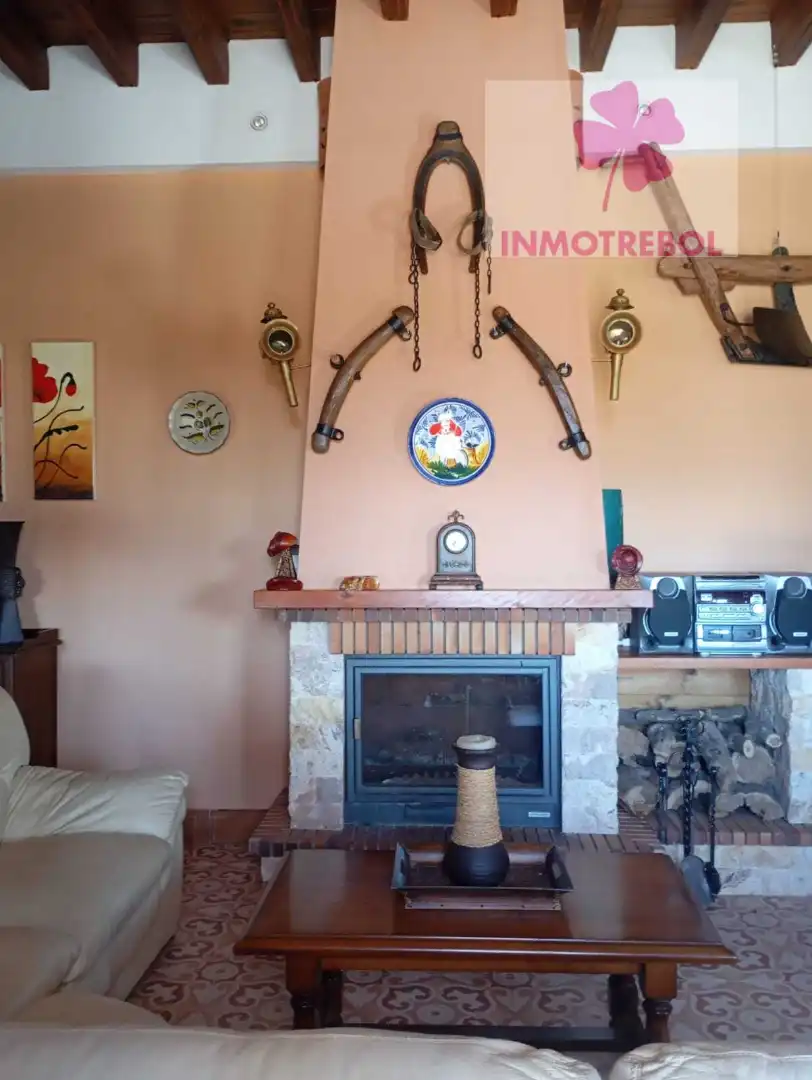 Casa o xalet en venda en Carrión de los Céspedes amb Jardí privat, Parquet i Piscina