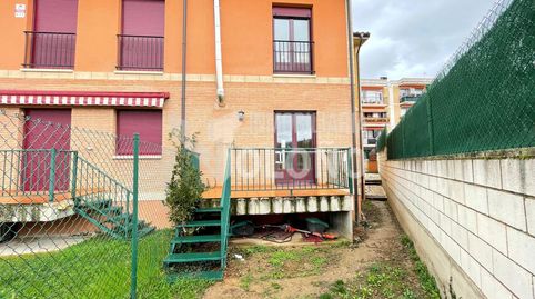 Foto 2 de Casa adosada en venta en Calle las Oes, 15, Casalarreina, La Rioja