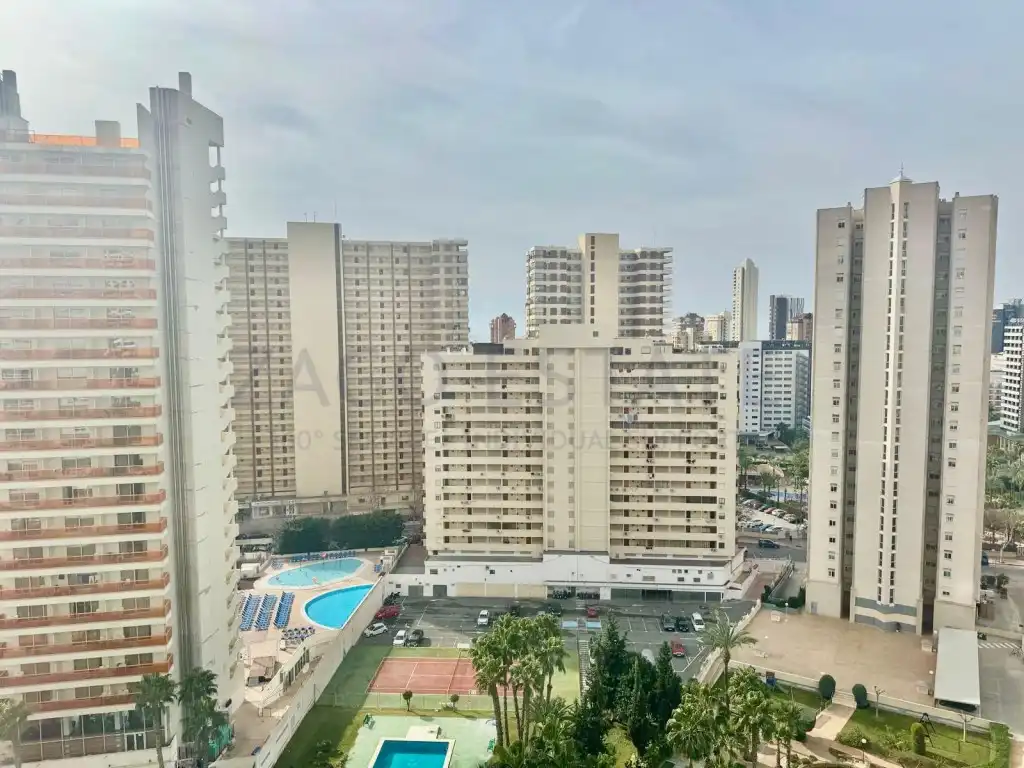 Vista exterior de Piso en venta en Benidorm