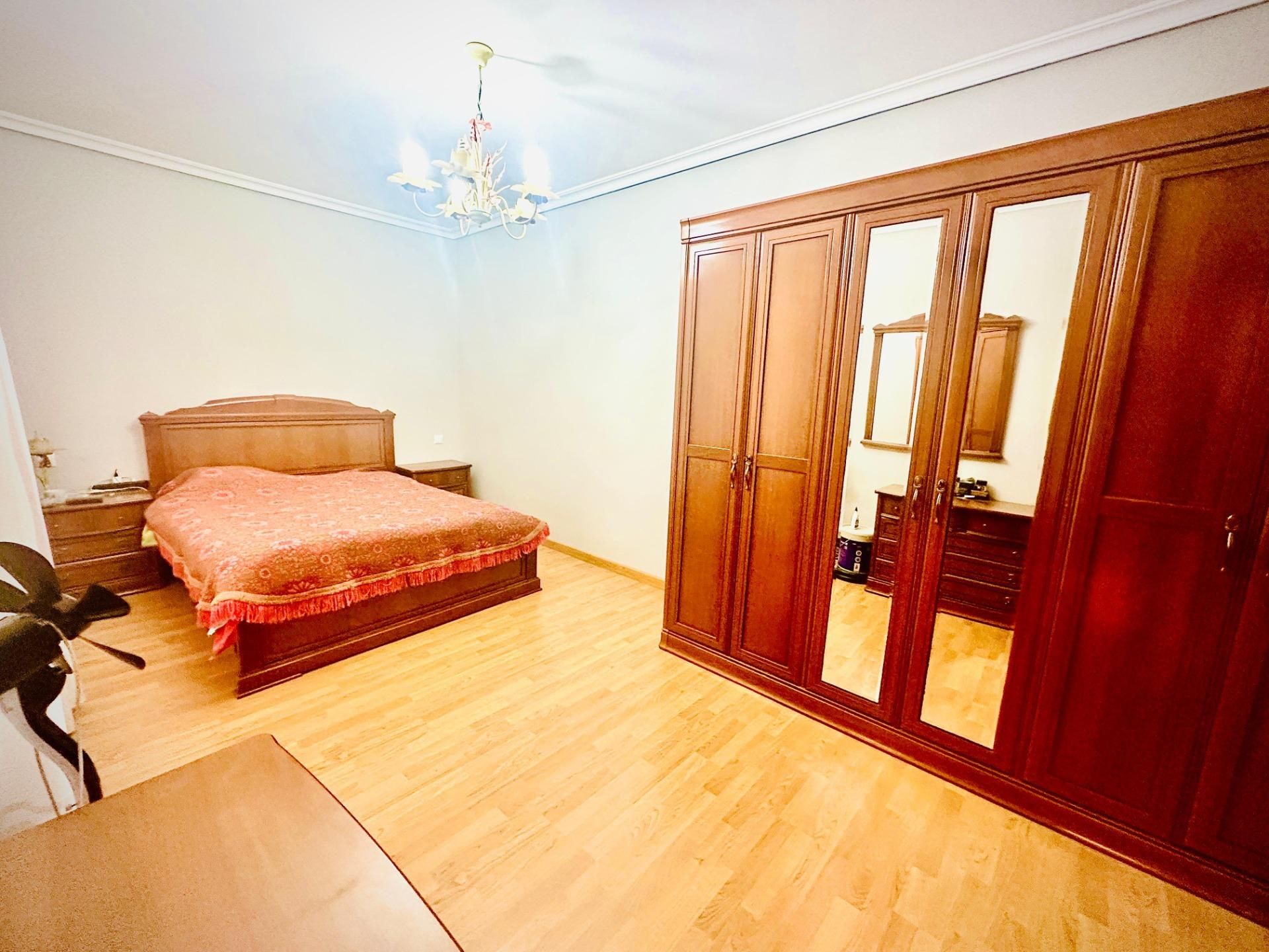 Dormitori de Apartament en venda en Alicante / Alacant amb Aire condicionat, Calefacció i Balcó