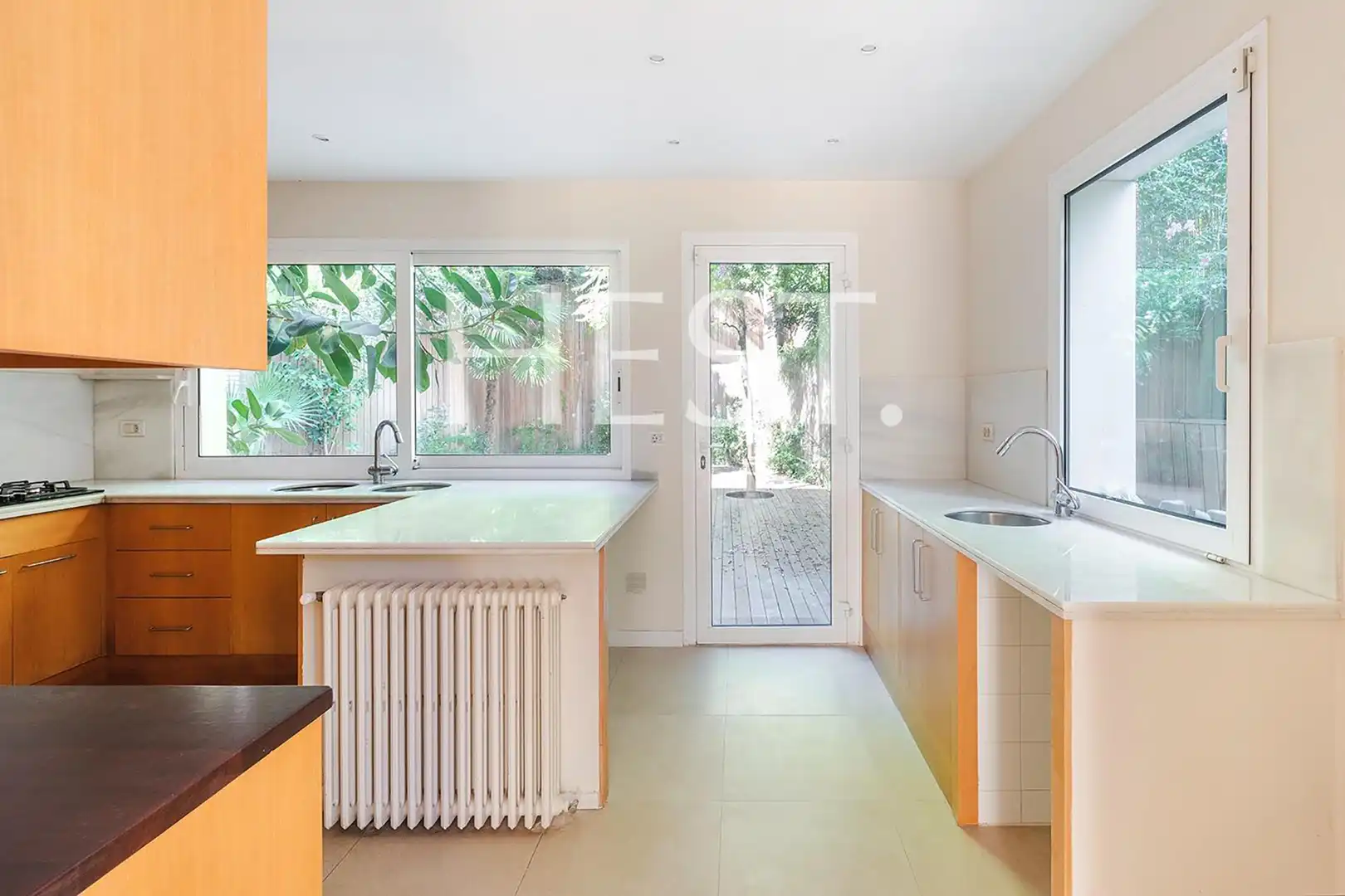 Cocina de Casa o chalet de alquiler en Barcelona con Aire acondicionado, Calefacción y Jardín privado