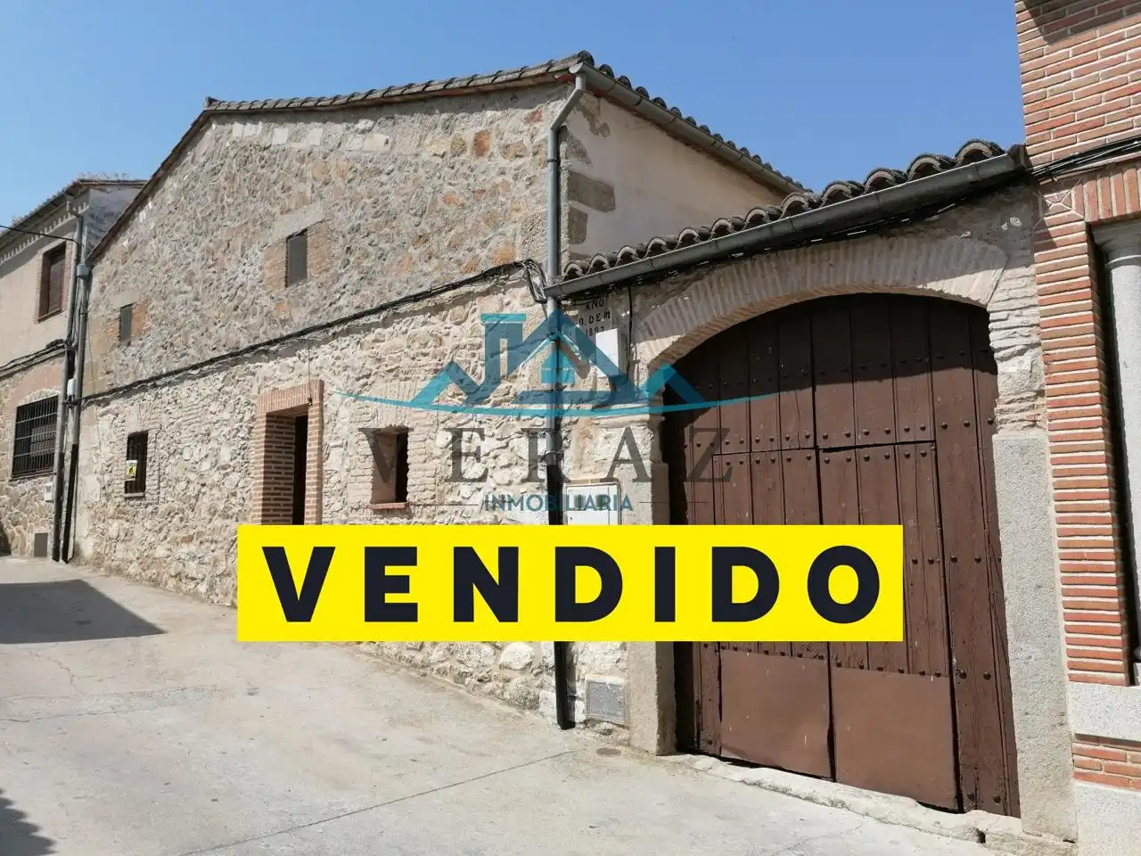 Vista exterior de Casa o xalet en venda en Lagartera amb Calefacció