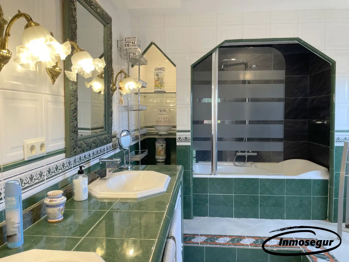 Bathroom of Country homes for sale in Salou  with Air Conditioner, Heating and Private garden