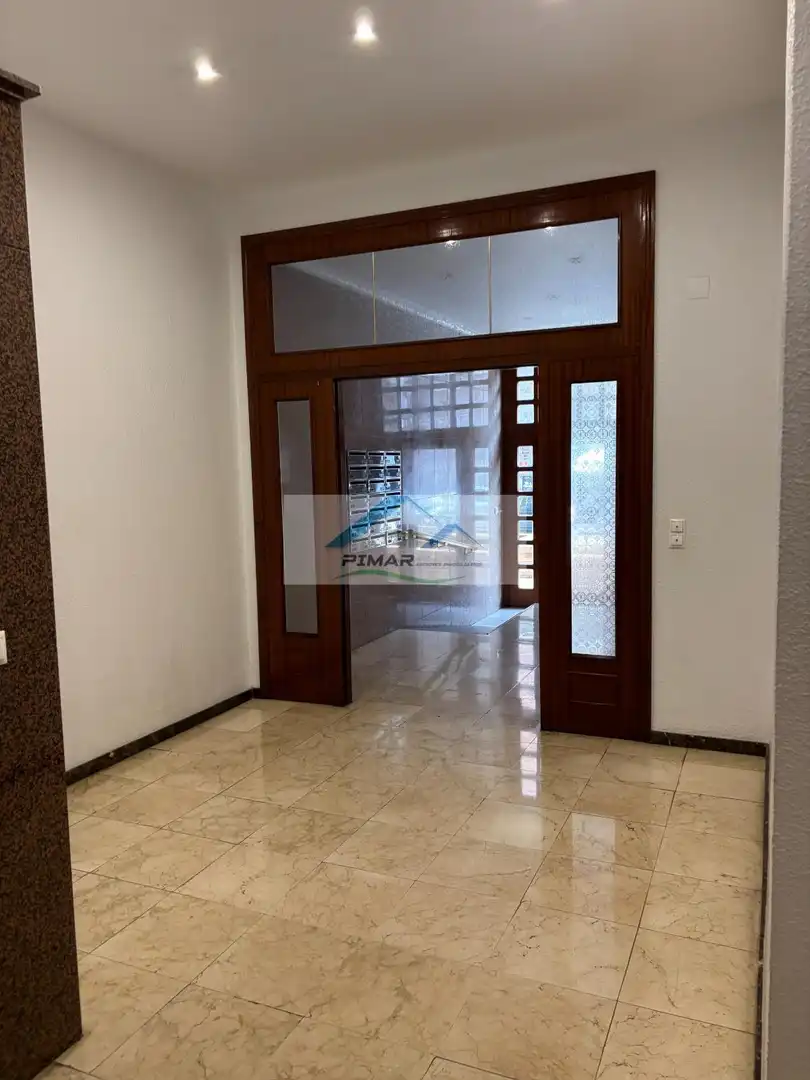 Piso en venta en Elche / Elx con Balcón