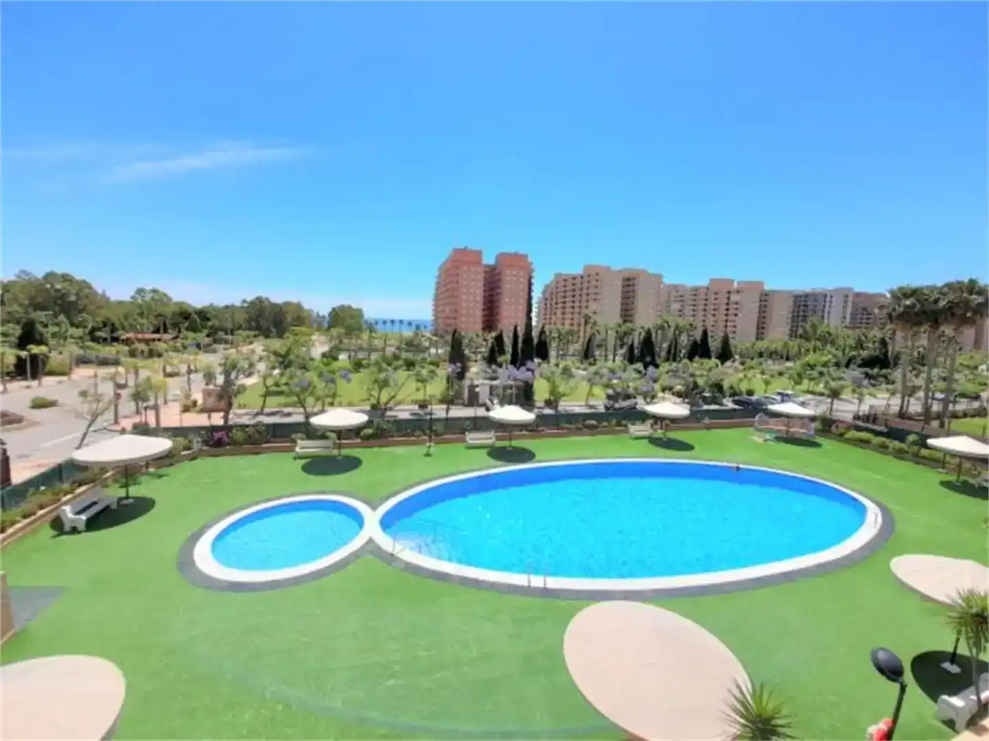 Piscina de Pis en venda en Oropesa del Mar / Orpesa amb Aire condicionat, Piscina i Balcó
