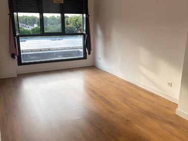 Wohnung mit Pool zur Miete in Avenida de los Reyes Católicos