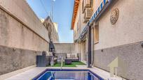 Vista exterior de Casa adosada en venda en Cerdanyola del Vallès amb Aire condicionat, Calefacció i Parquet